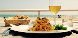 Ristorante sulla spiaggia, cucina km 0, Salento, lido York,